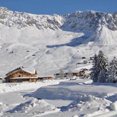 Les Roches 1500 Hotel Mieussy Exterior photo
